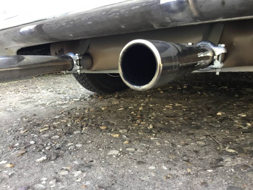 Image 34/83 of Volkswagen Karmann Ghia 1500 (1969)