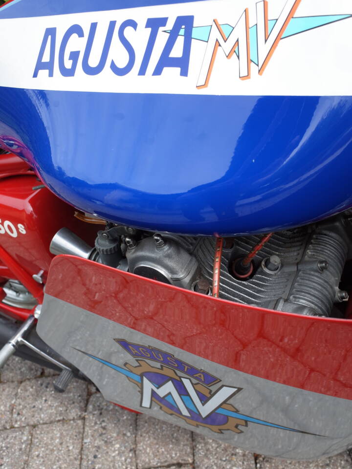 Immagine 11/36 di MV Agusta DUMMY (1972)