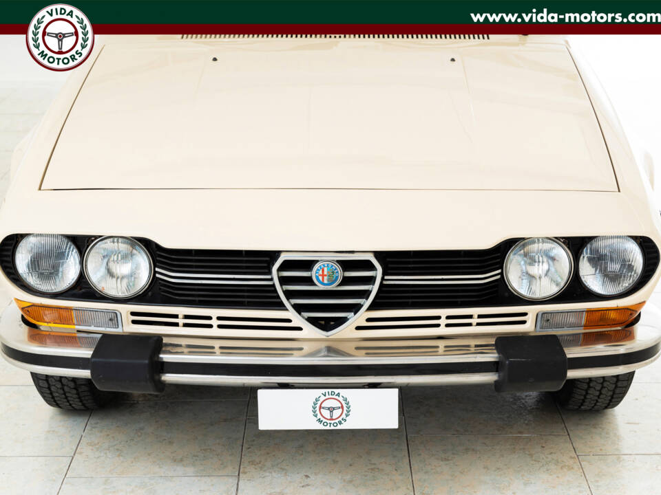 Bild 7/28 von Alfa Romeo Alfetta GTV 2.0 (1978)