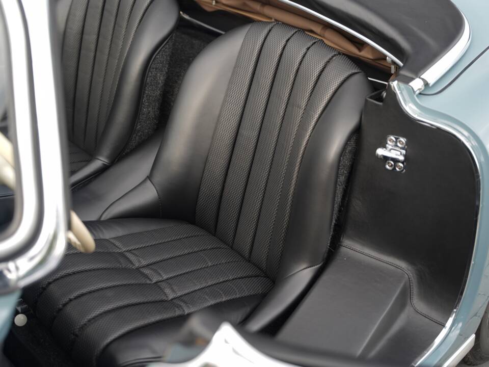 Image 10/43 of Mercedes-Benz 300 SL Roadster (1960)