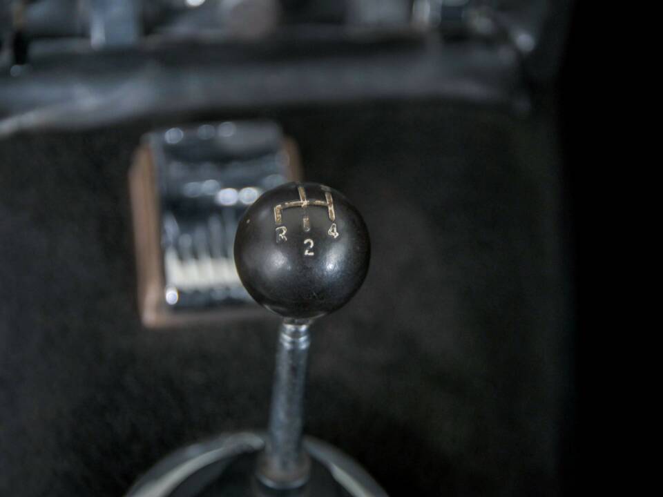 Bild 25/50 von MG MGB GT (1968)