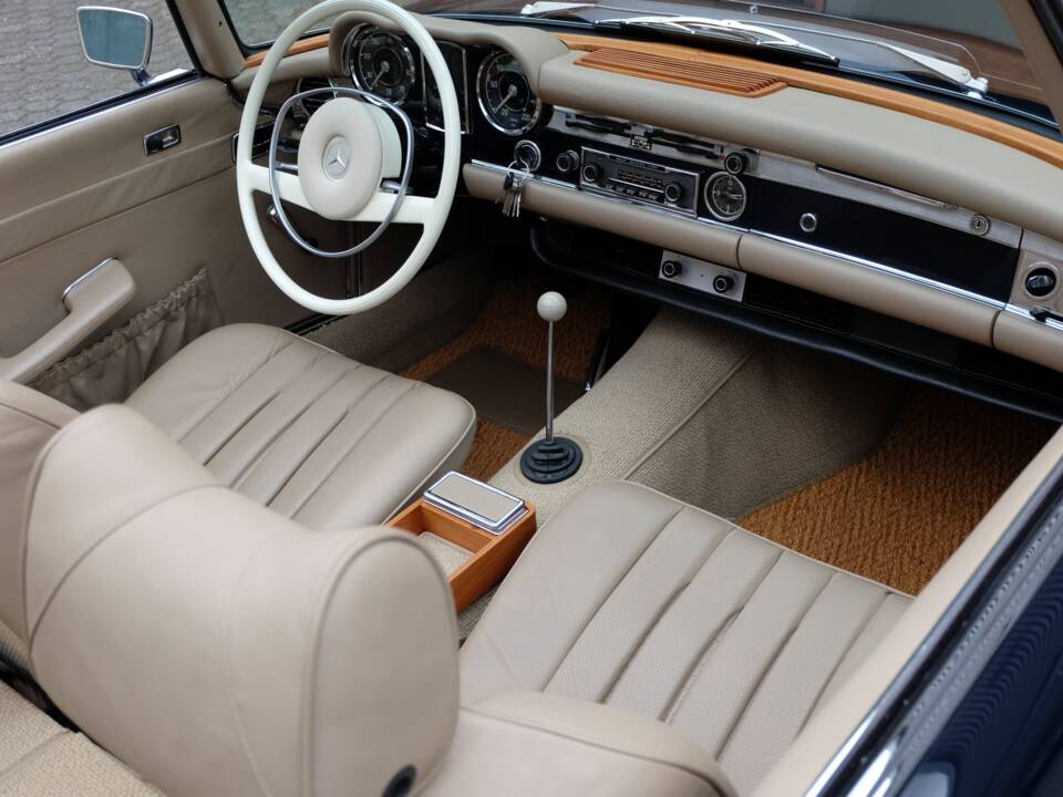 Immagine 19/66 di Mercedes-Benz 280 SL (1969)