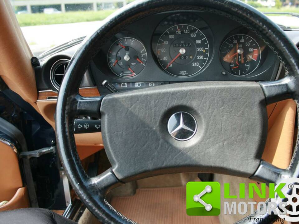 Immagine 8/10 di Mercedes-Benz 380 SL (1983)