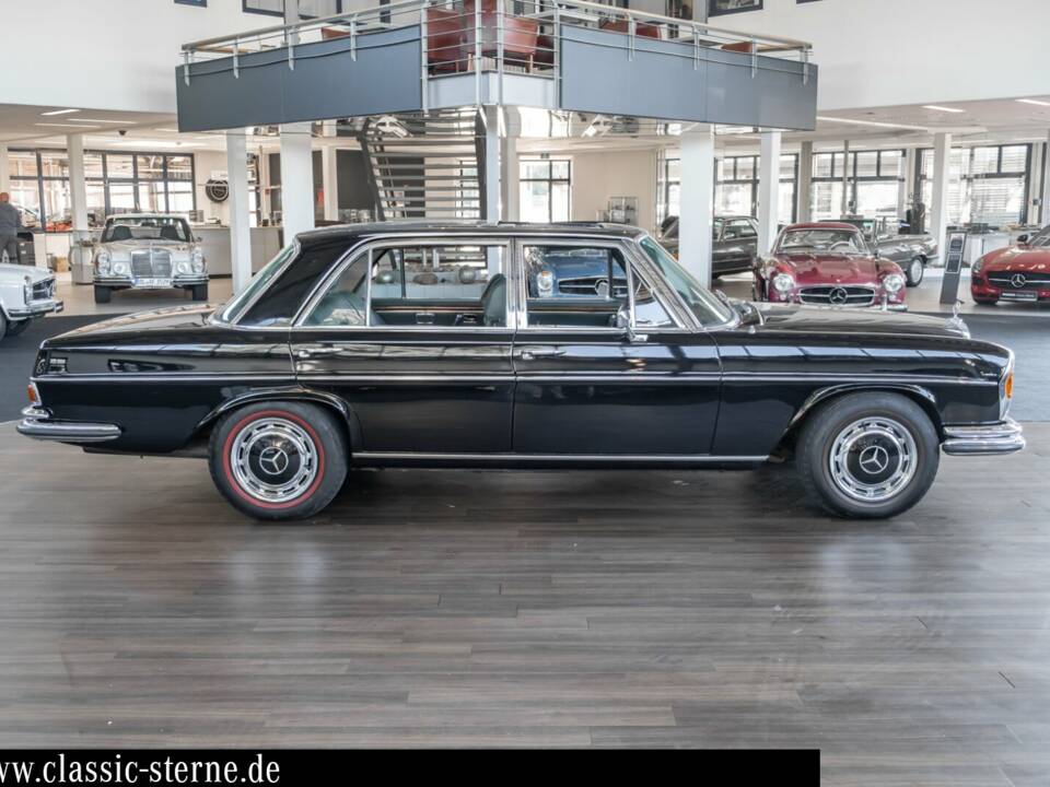 Image 6/15 of Mercedes-Benz 300 SEL 6.3 (1972)