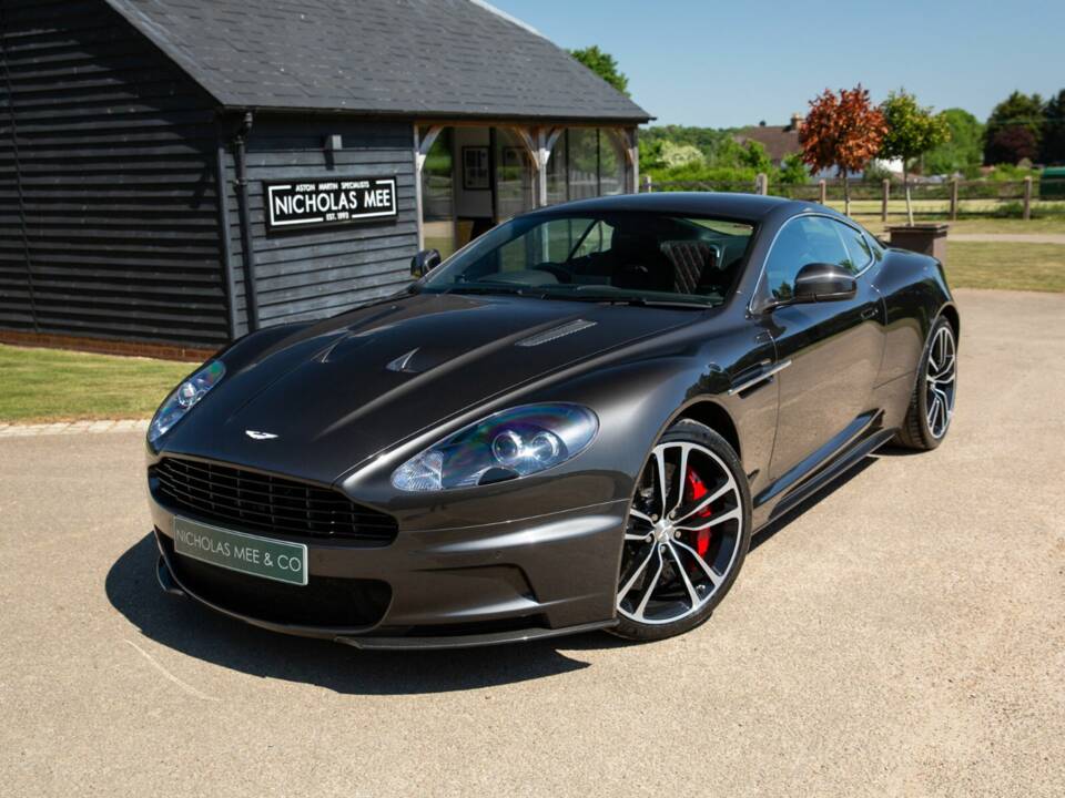 Image 44/50 of Aston Martin DBS (2012)