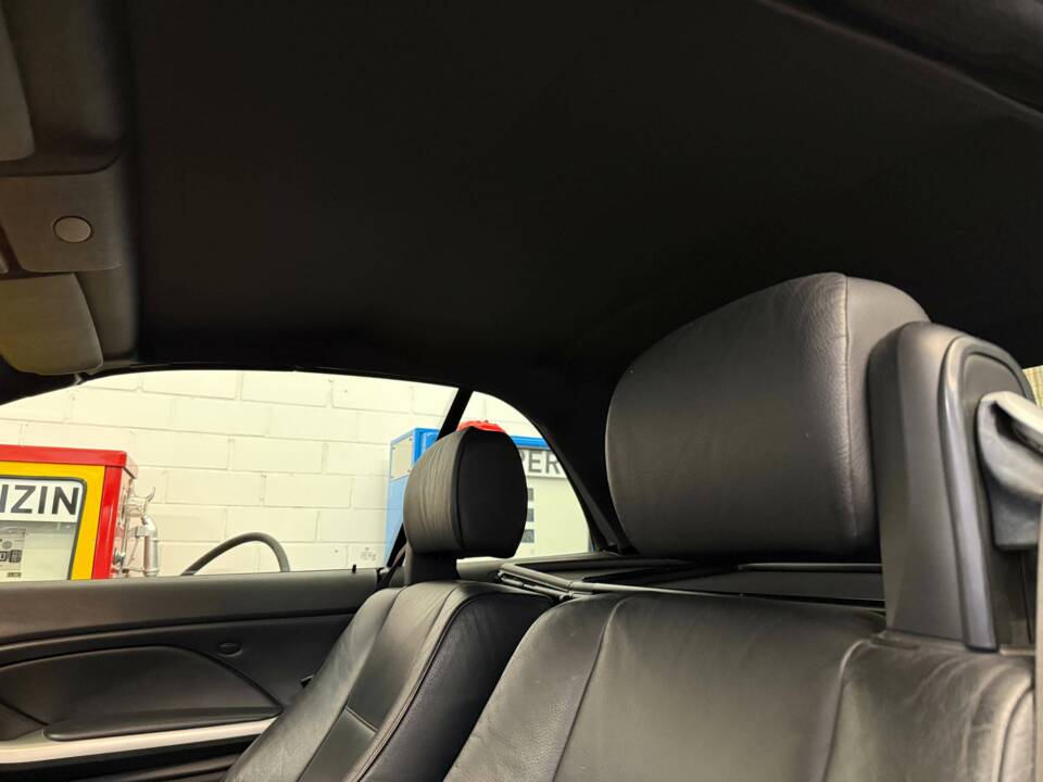 Image 11/22 of BMW 318Ci (2005)