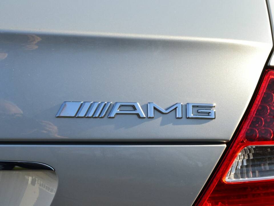 Imagen 66/100 de Mercedes-Benz E 55 AMG (2003)