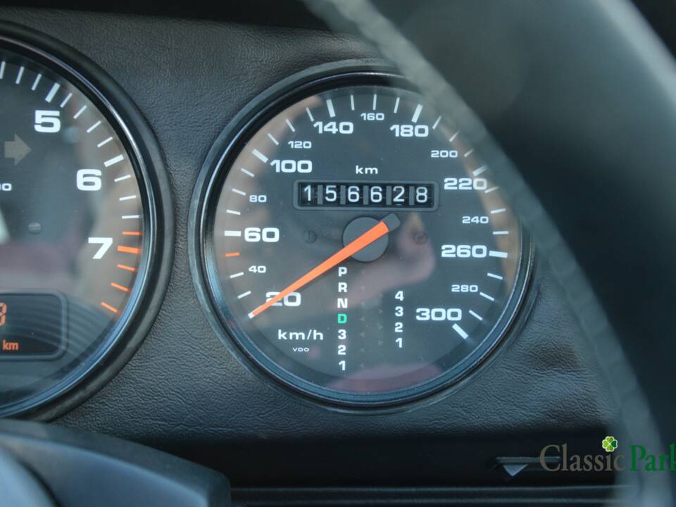 Imagen 31/50 de Porsche 911 Carrera 2 (1991)
