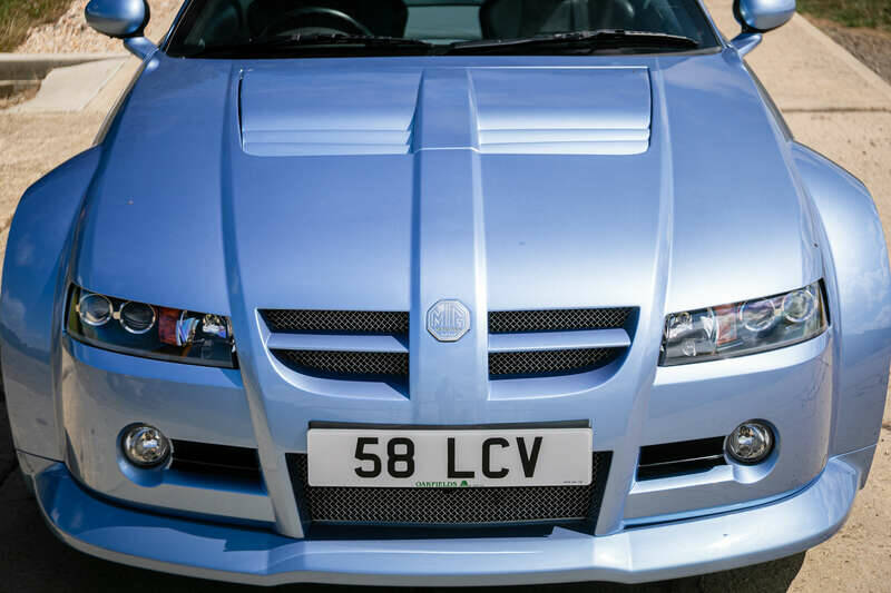 Image 32/41 of MG XPower SV (2007)