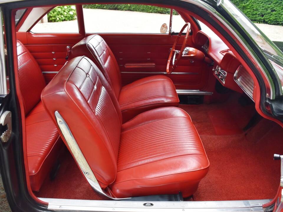 Bild 17/38 von Chevrolet Corvair Monza Coupe (1963)