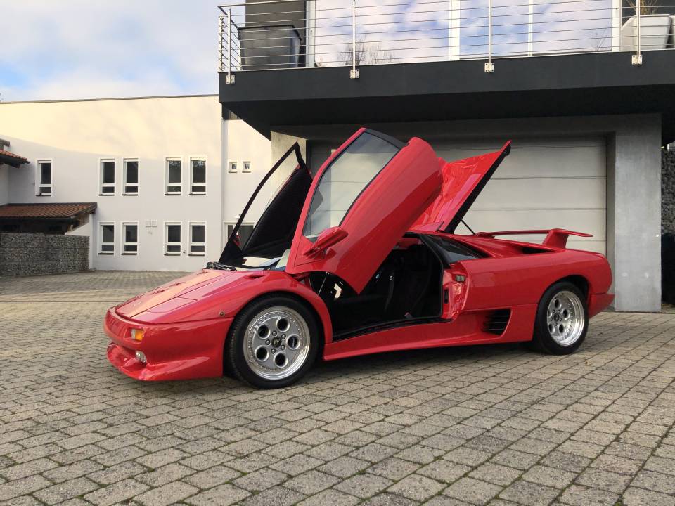 Imagen 3/43 de Lamborghini Diablo VT (1994)