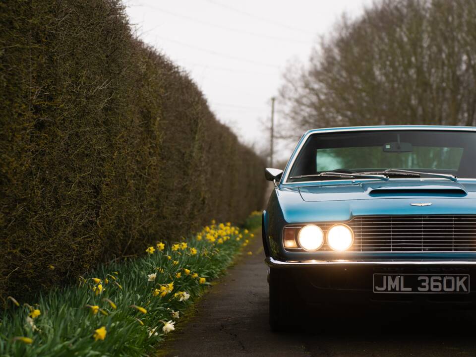 Afbeelding 37/50 van Aston Martin DBS V8 (1972)