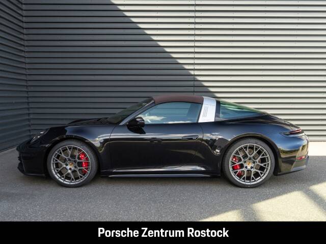 Obraz 12/32 pojazdu Porsche 911 Carrera 4S (1900)