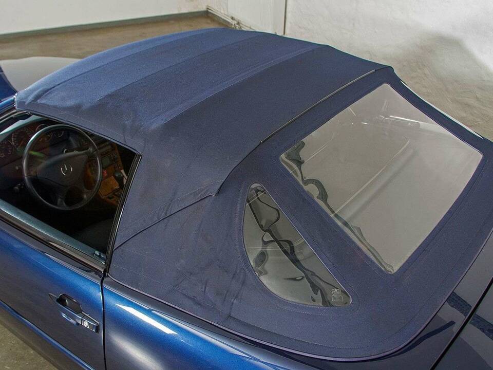 Afbeelding 26/36 van Mercedes-Benz SL 320 (2000)