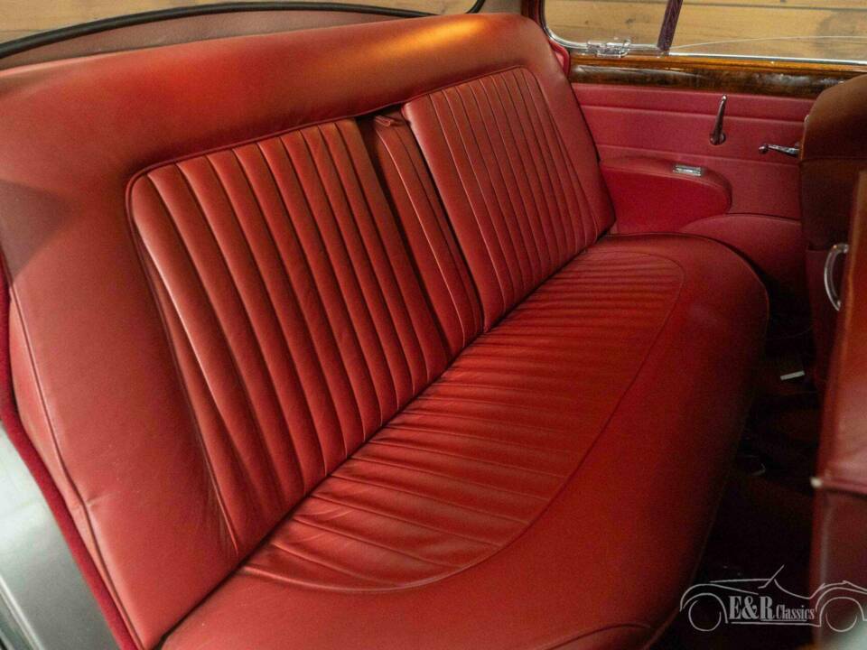 Bild 16/19 von Jaguar Mk II 3.8 (1961)