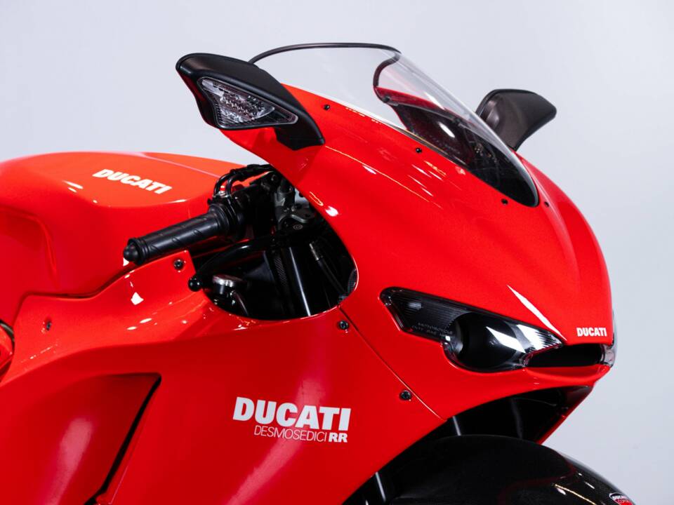 Image 37/50 of Ducati DUMMY (2008)