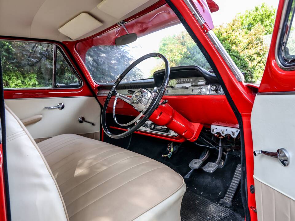 Bild 4/33 von Ford Consul 375 (1961)
