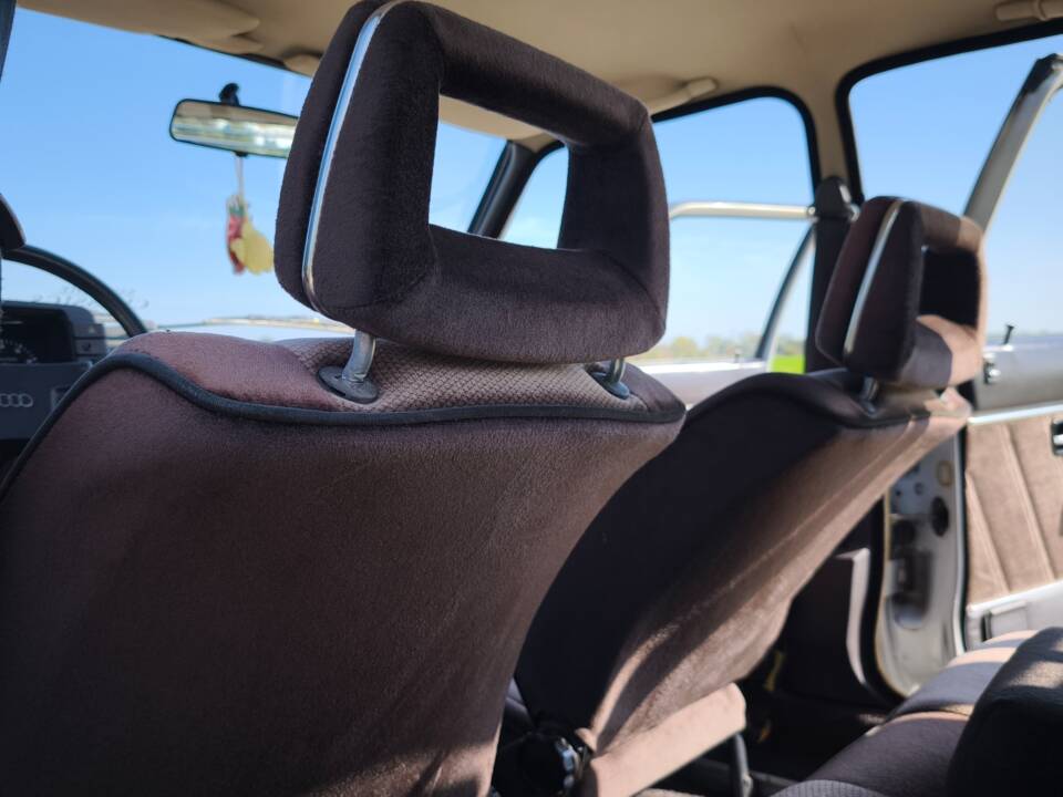 Image 82/94 de Audi 80 CD 5S (1982)