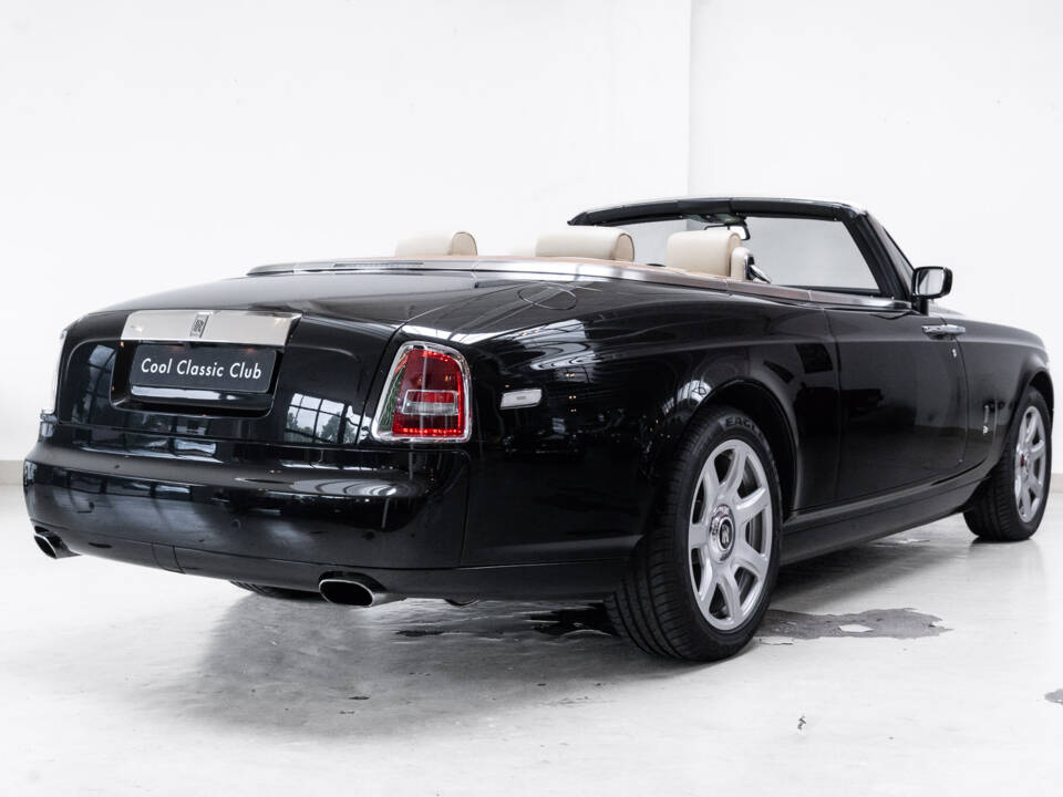 Image 4/36 of Rolls-Royce Phantom DHC (2008)