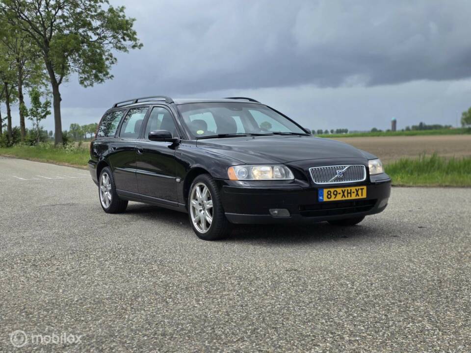 Immagine 7/40 di Volvo V 70 2.4 (2006)