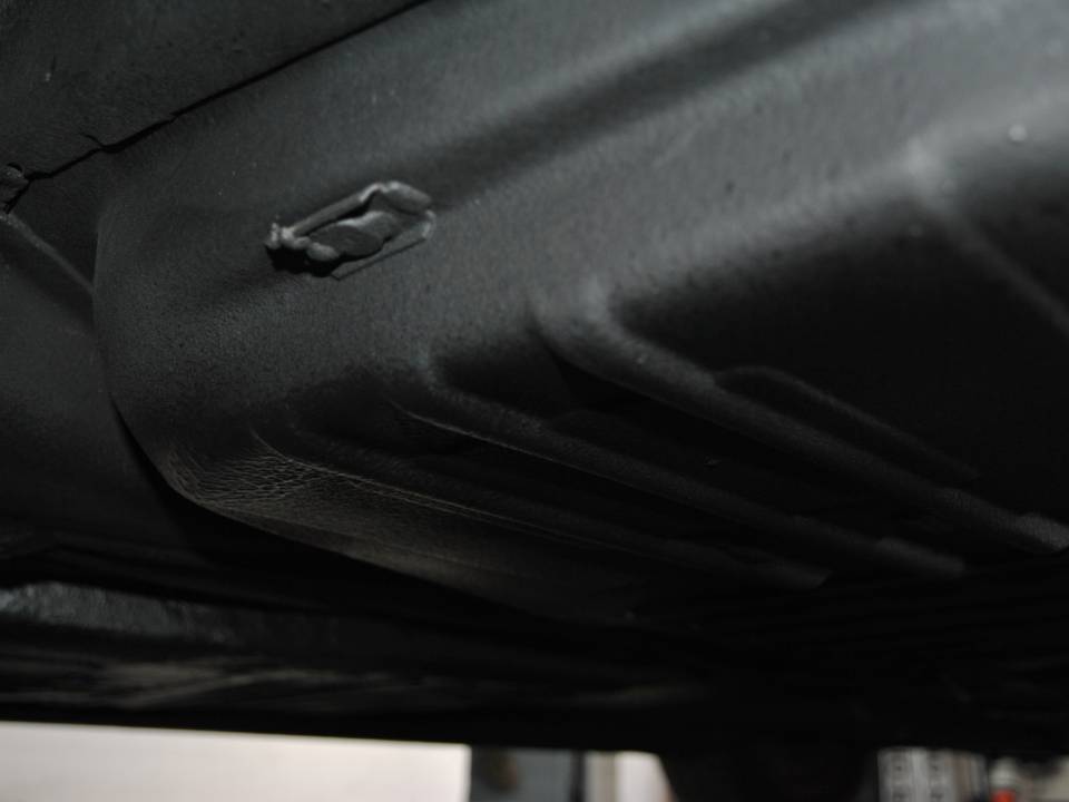Immagine 32/41 di Volkswagen Maggiolone 1303 LS (1976)
