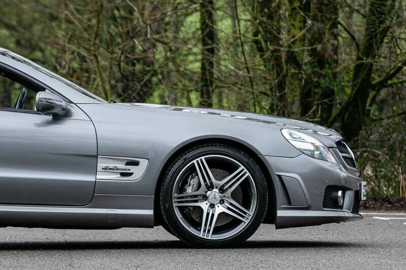 Image 13/41 de Mercedes-Benz SL 63 AMG (2008)