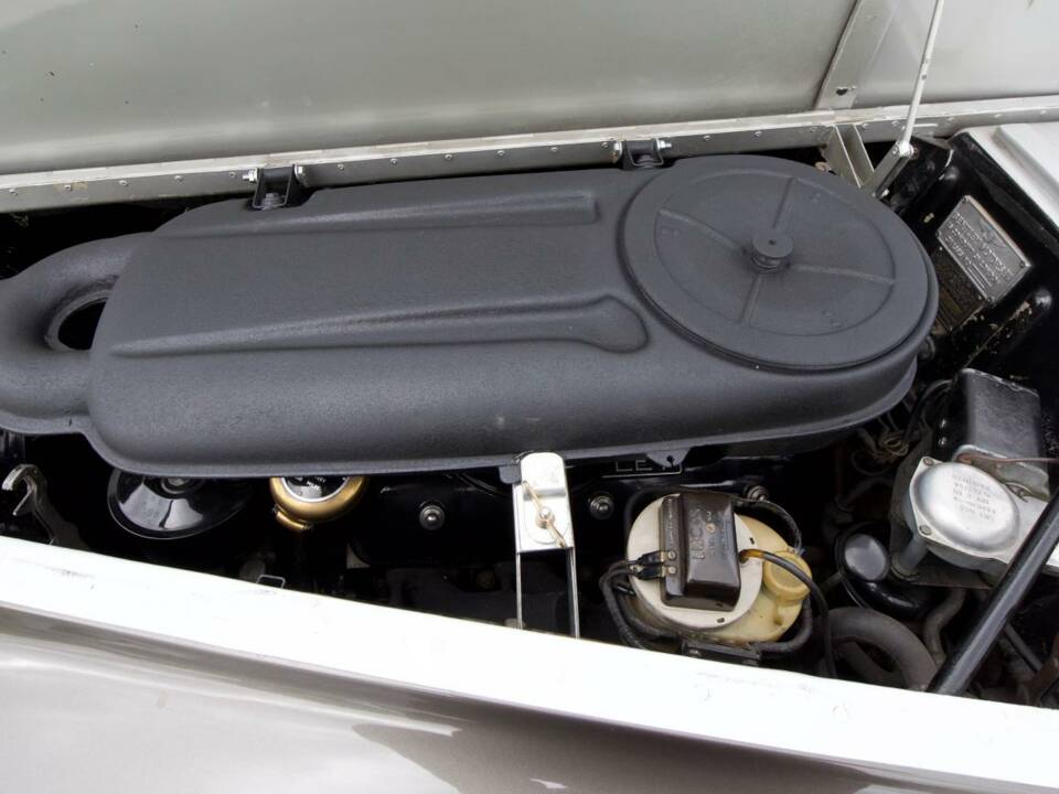 Image 31/50 of Bentley S 2 (1960)