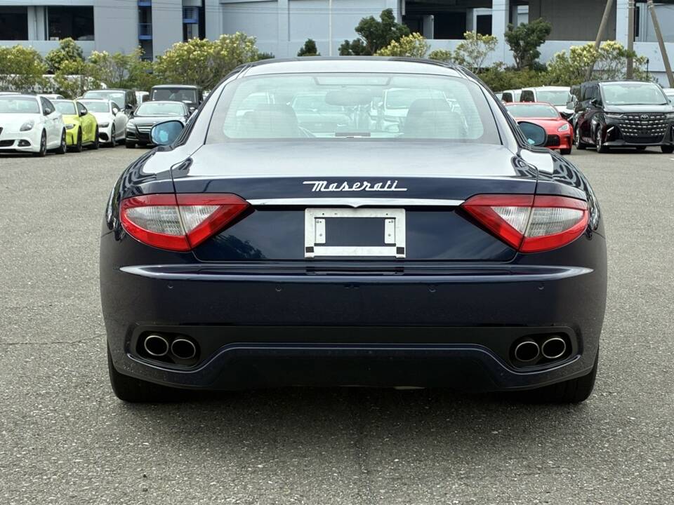 Immagine 6/39 di Maserati GranTurismo 4.2 (2008)
