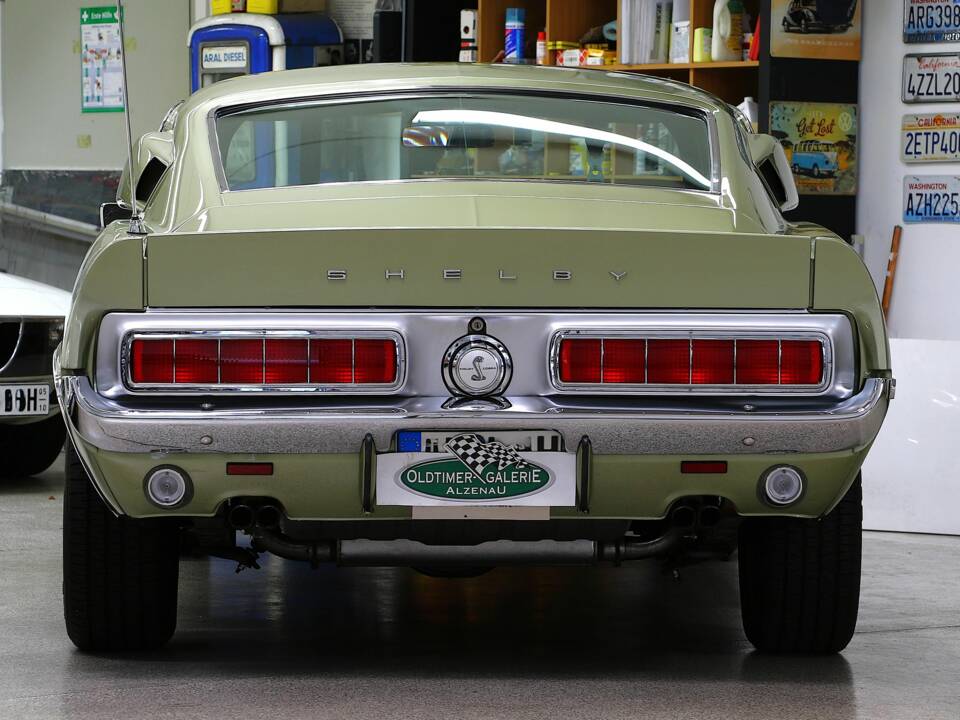 Image 7/14 de Ford Shelby GT 500-KR (1968)