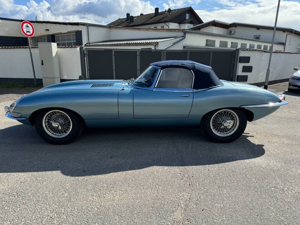 Image 17/50 of Jaguar E-Type 3.8 Flat Floor (1961)