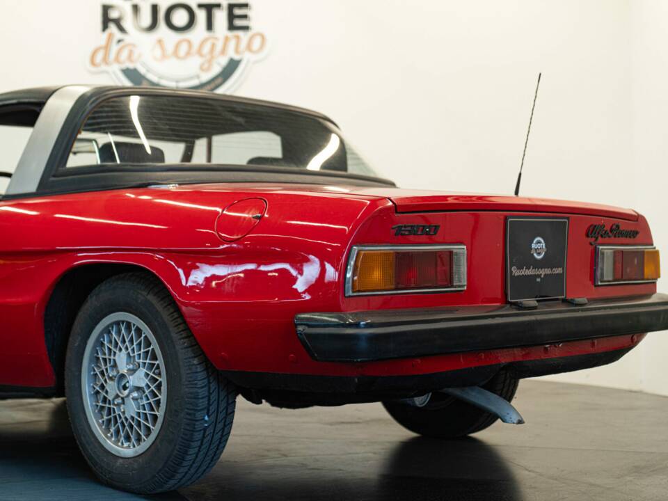 Imagen 10/50 de Alfa Romeo 1600 Spider (1972)