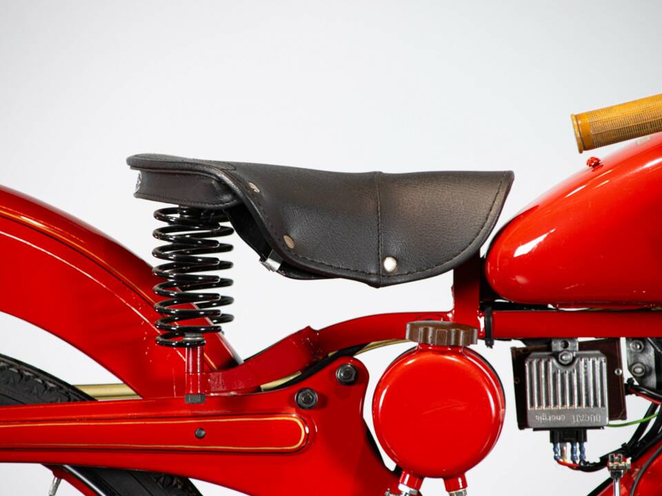 Imagen 23/50 de Moto Guzzi DUMMY (1957)