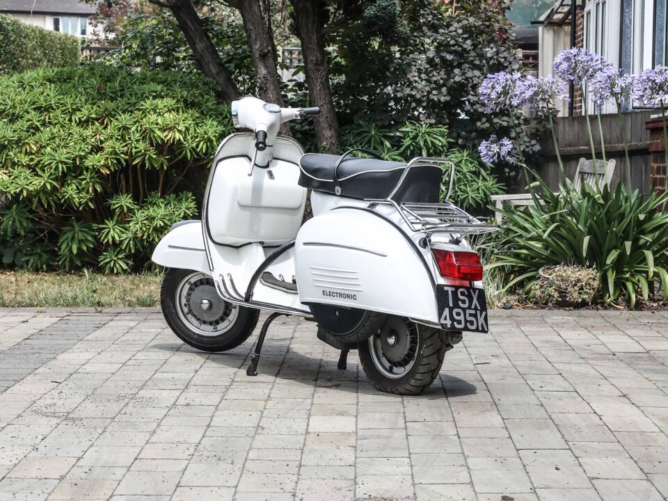 Bild 13/22 von Piaggio Vespa 160 GT Electronic (1972)