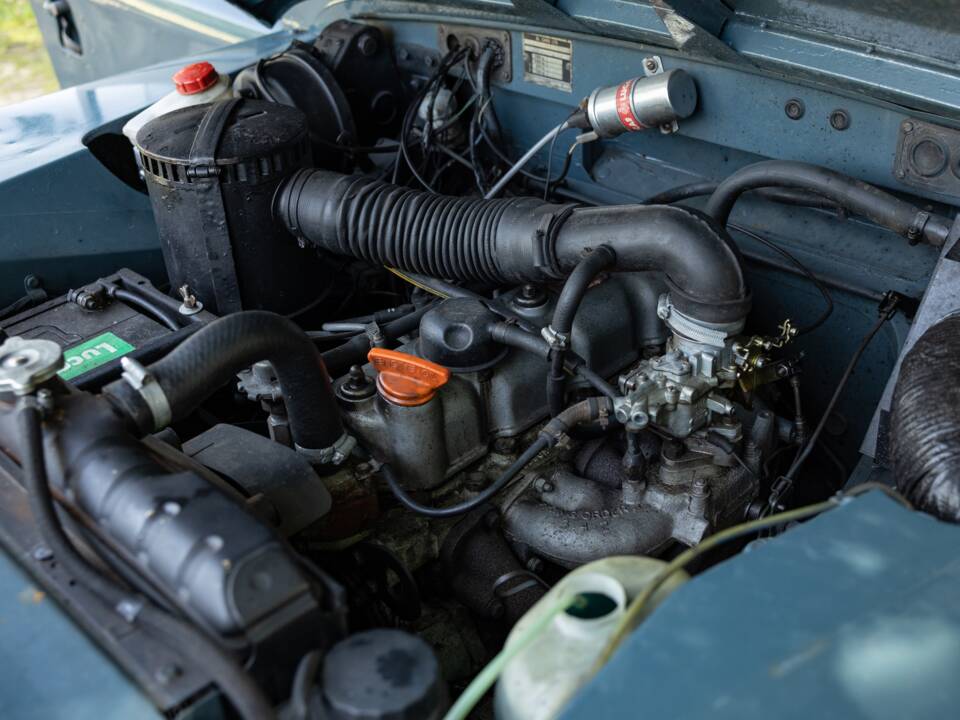 Bild 37/50 von Land Rover 88 (1980)