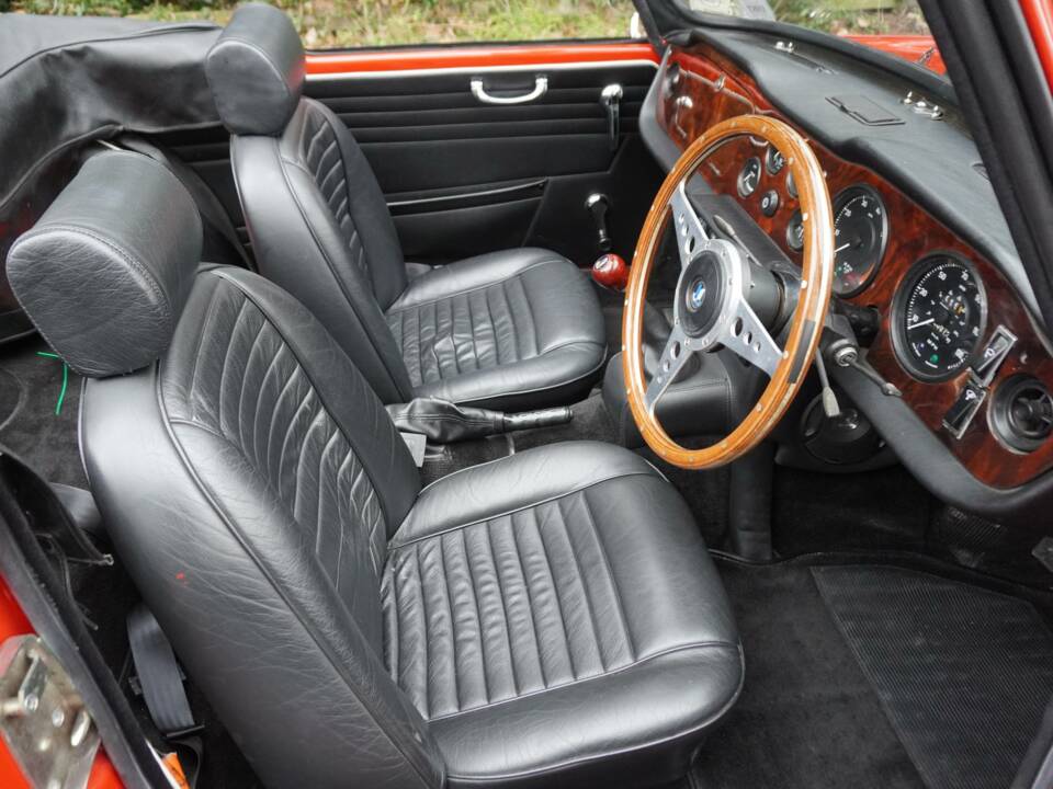 Image 9/21 of Triumph TR 5 PI (1968)