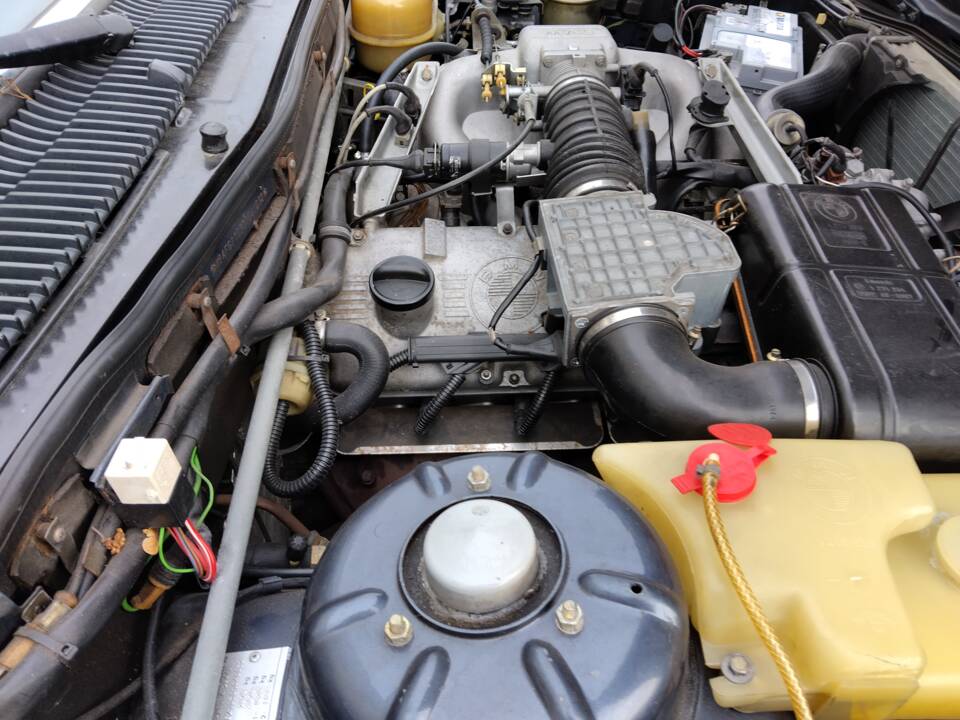 Bild 60/113 von BMW 735i (1986)