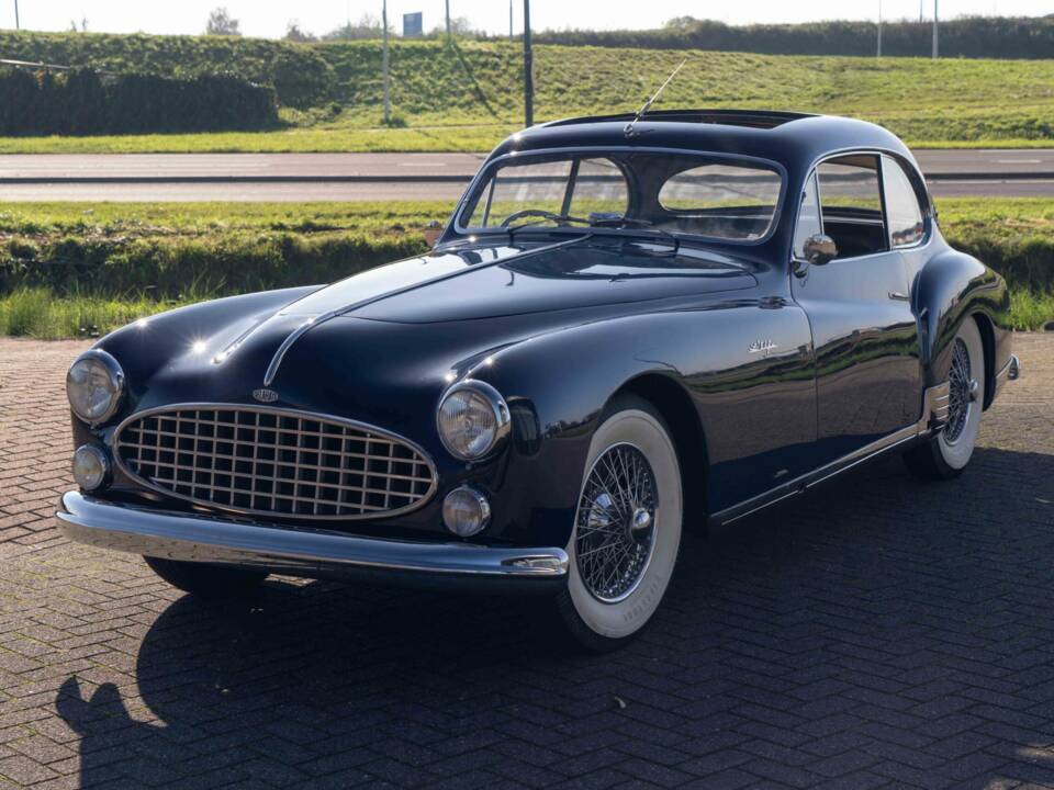 Image 3/8 of Delahaye 235 Antem (1953)