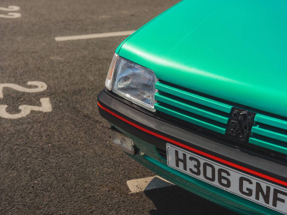 Bild 26/50 von Peugeot 205 GTi 1.9 (1991)