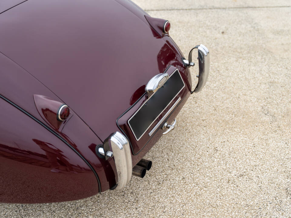 Afbeelding 22/50 van Jaguar XK 120 SE FHC (1952)