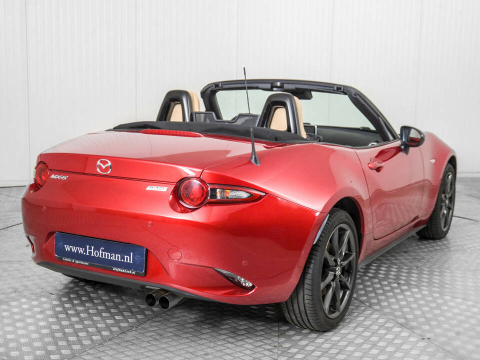 Image 26/50 of Mazda MX-5 2.0 (2015)