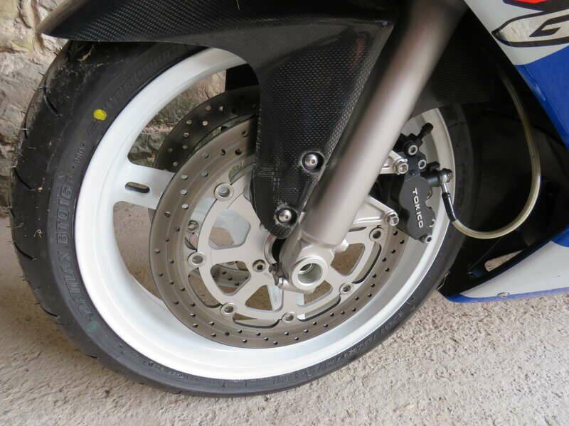 Bild 30/37 von Suzuki DUMMY (2002)