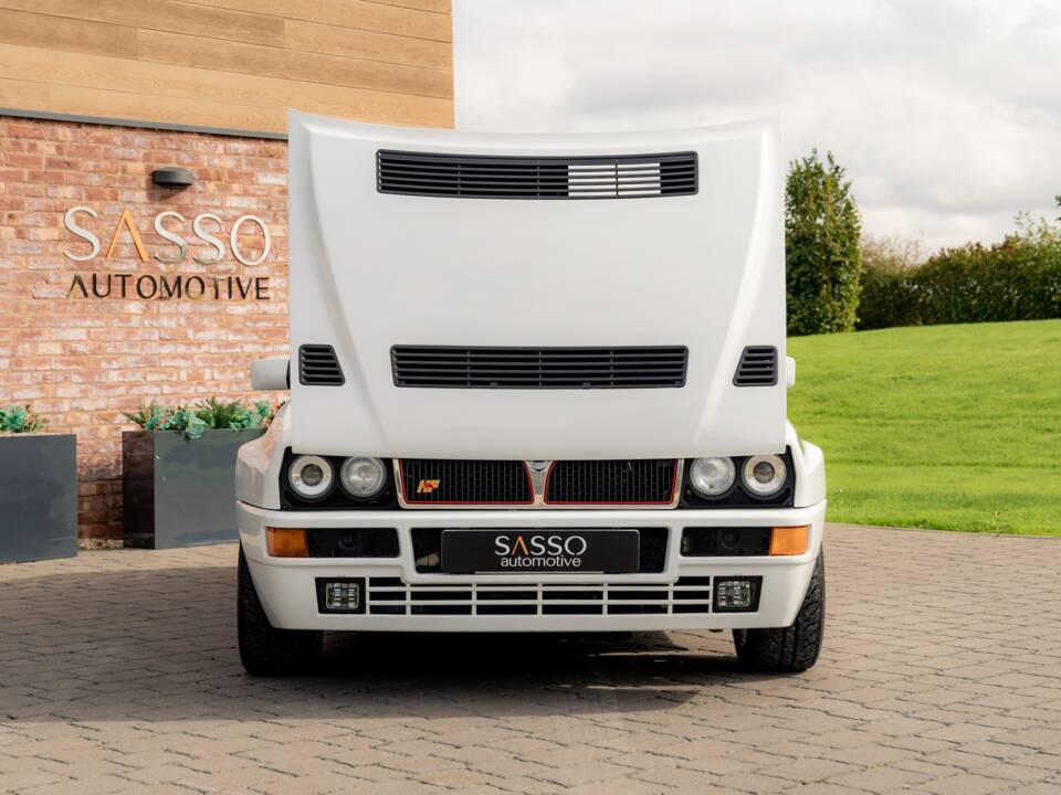 Imagen 67/96 de Lancia Delta HF Integrale Evoluzione I "Martini 5" (1992)