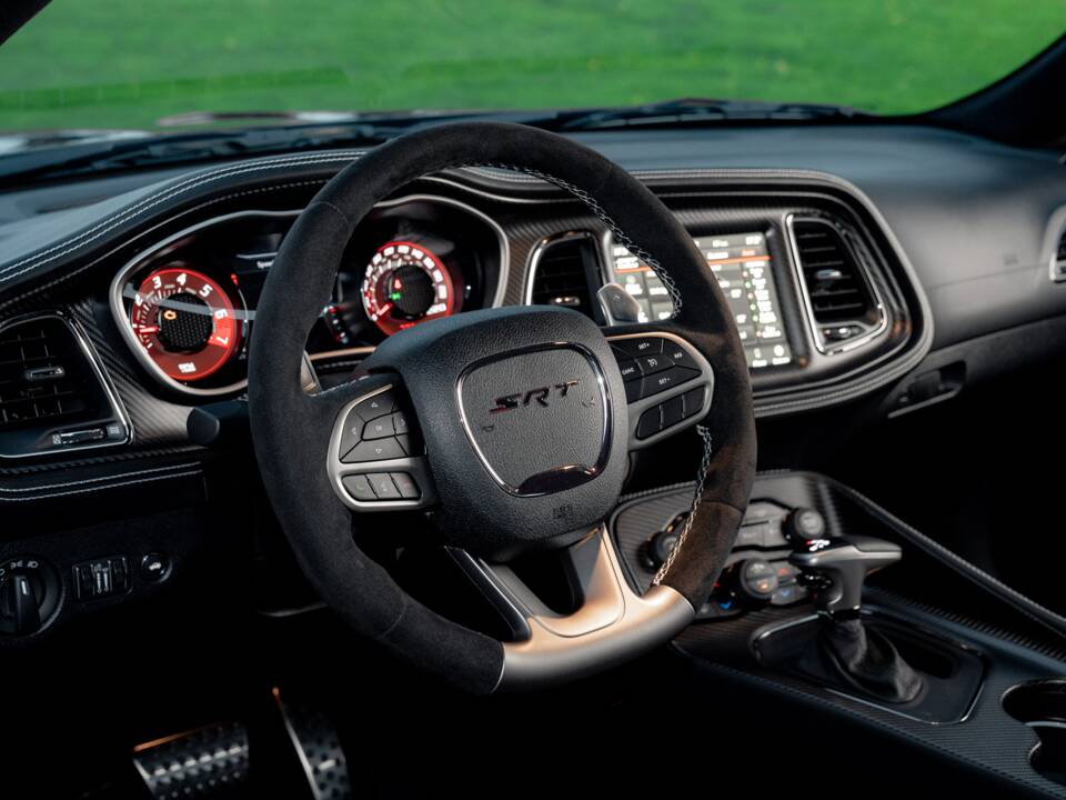Image 77/86 of Dodge Challenger SRT "Black Ghost" (2023)