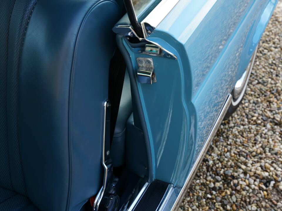 Bild 25/50 von Mercedes-Benz 250 SE (1967)