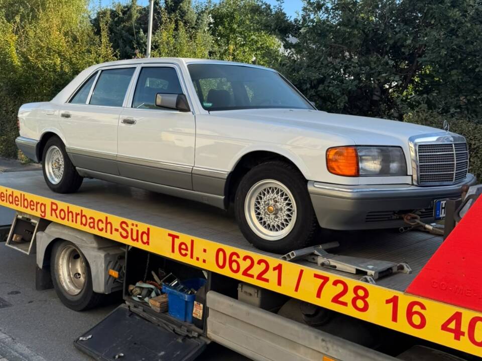 Image 1/17 of Mercedes-Benz 500 SEL (1986)