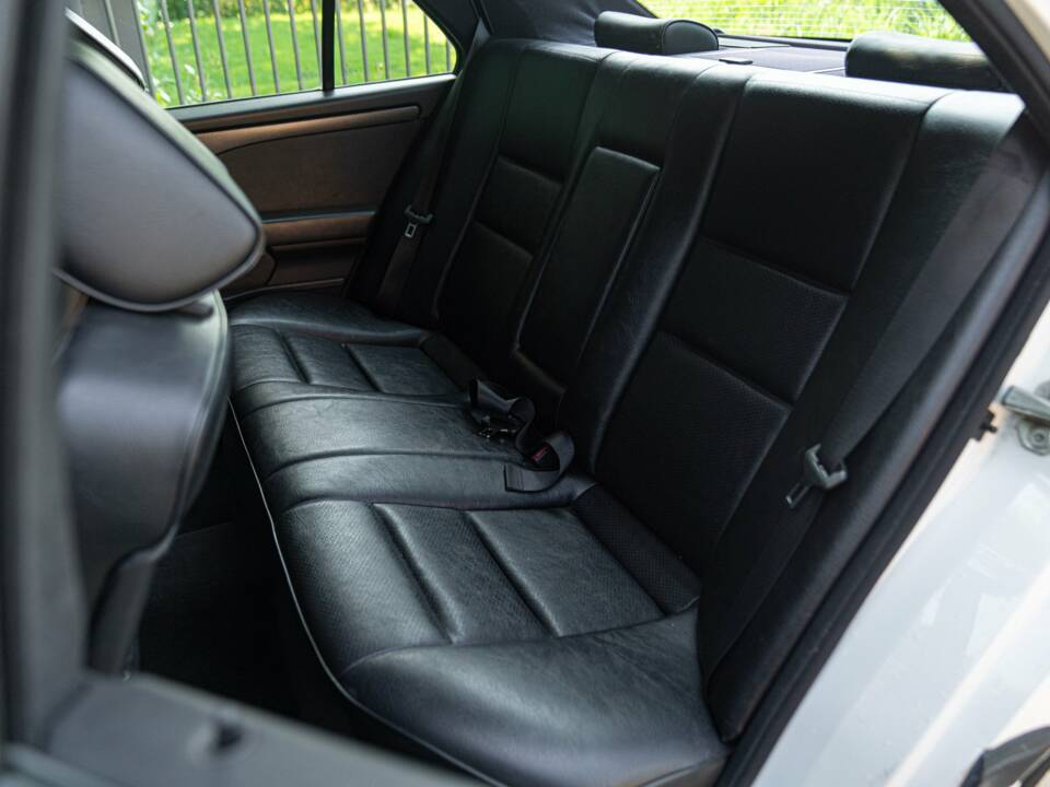 Bild 24/50 von Mercedes-Benz C 200 Kompressor (1996)