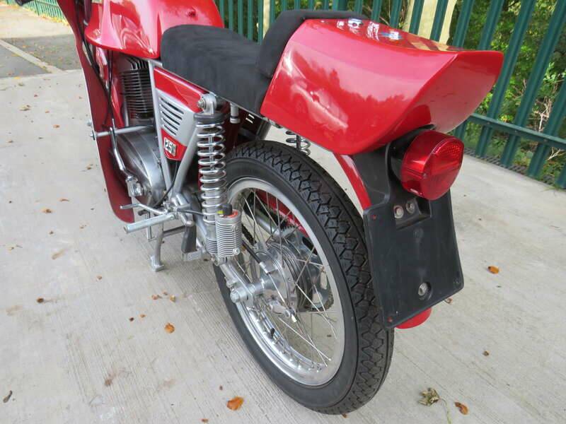 Bild 44/45 von MV Agusta 125 Sport (1976)