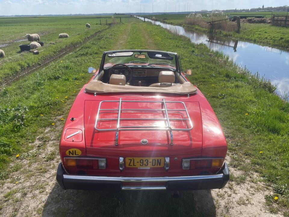 Image 4/17 of FIAT 124 Spider CS1 (1978)