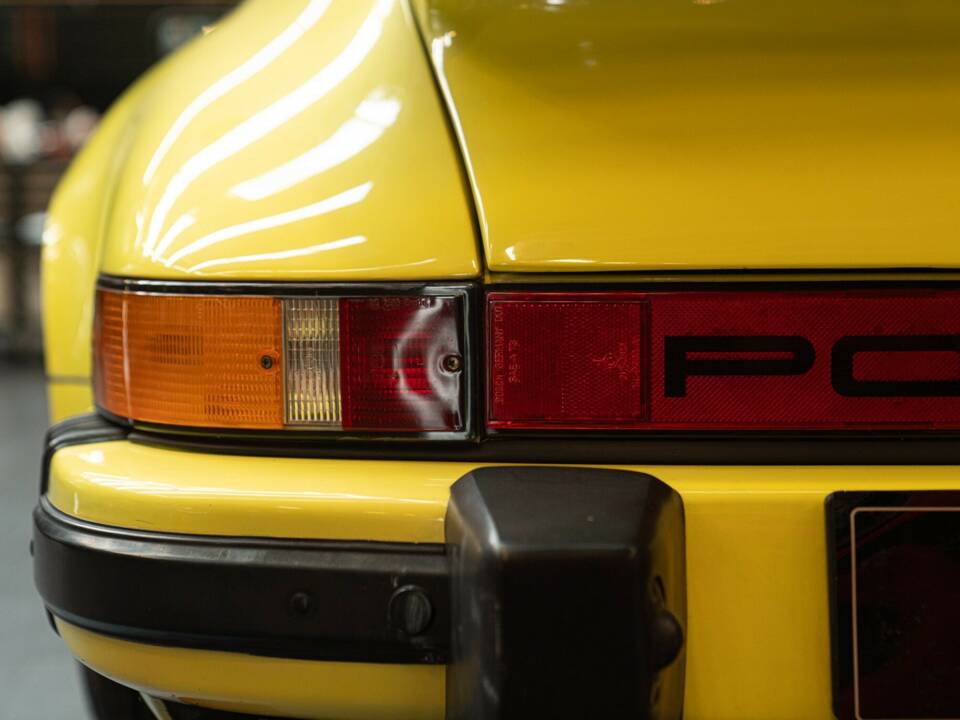 Image 11/50 of Porsche 911 Carrera 2.7 (1975)