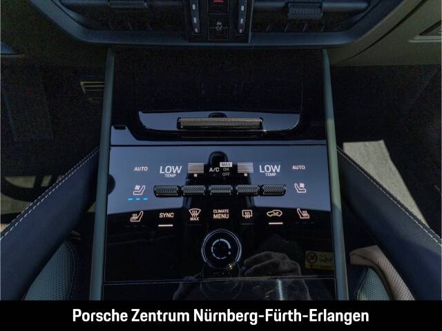 Immagine 31/50 di Porsche Cayenne Turbo E-Hybrid (1900)